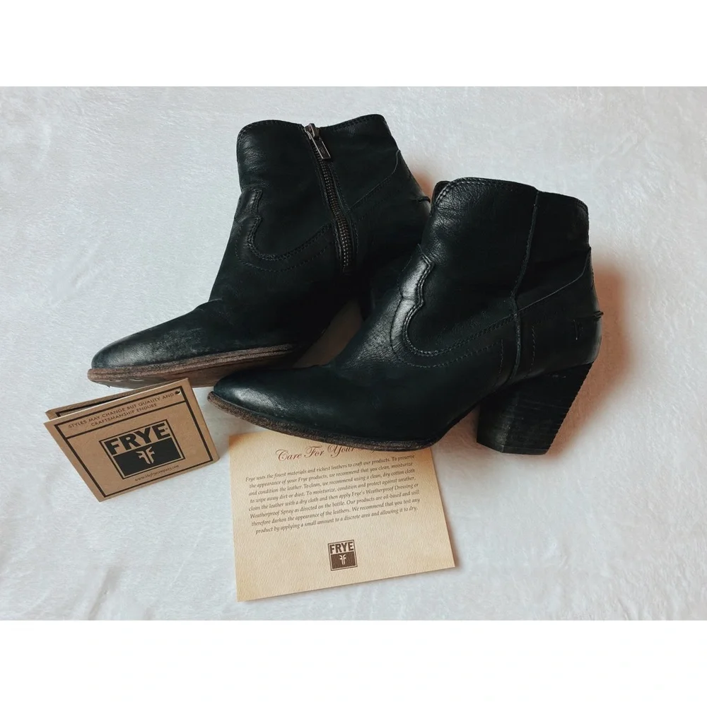 Frye Reina Western Bootie Women’s Size 8.5 in Black with Pointed Toe - Picture 1 of 8